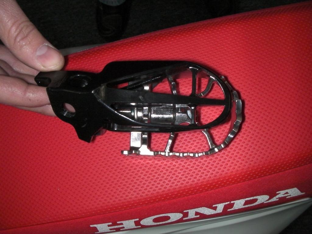 Honda Motorcycle Foot Pegs - (1996-2008) CR 80-85